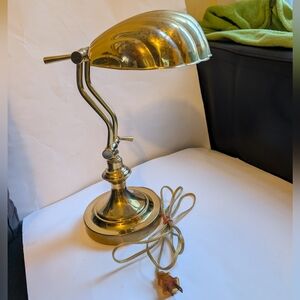 Vintage MCM  Decorative Craft Inc Brass Clam Shaped Parlor Lamp Adjustable GUC
